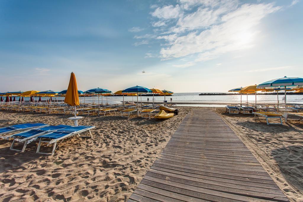 Hotel Asiago Beach Lido Di Savio Dış mekan fotoğraf
