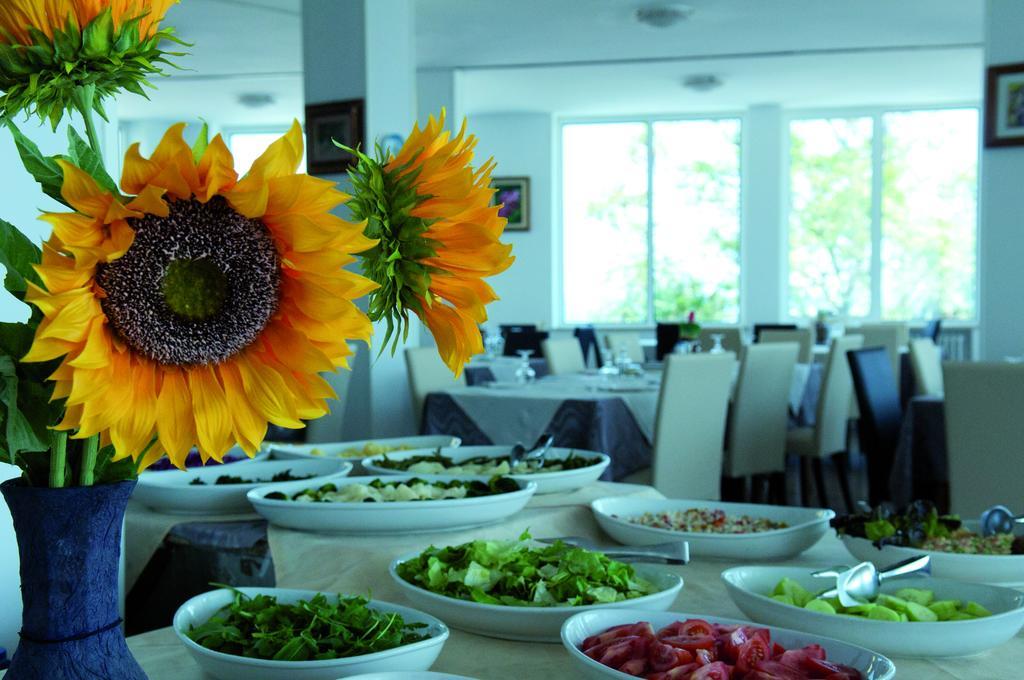 Hotel Asiago Beach Lido Di Savio Dış mekan fotoğraf